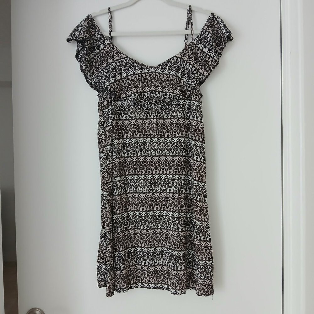 Cold shoulder ruffle Mini-dress